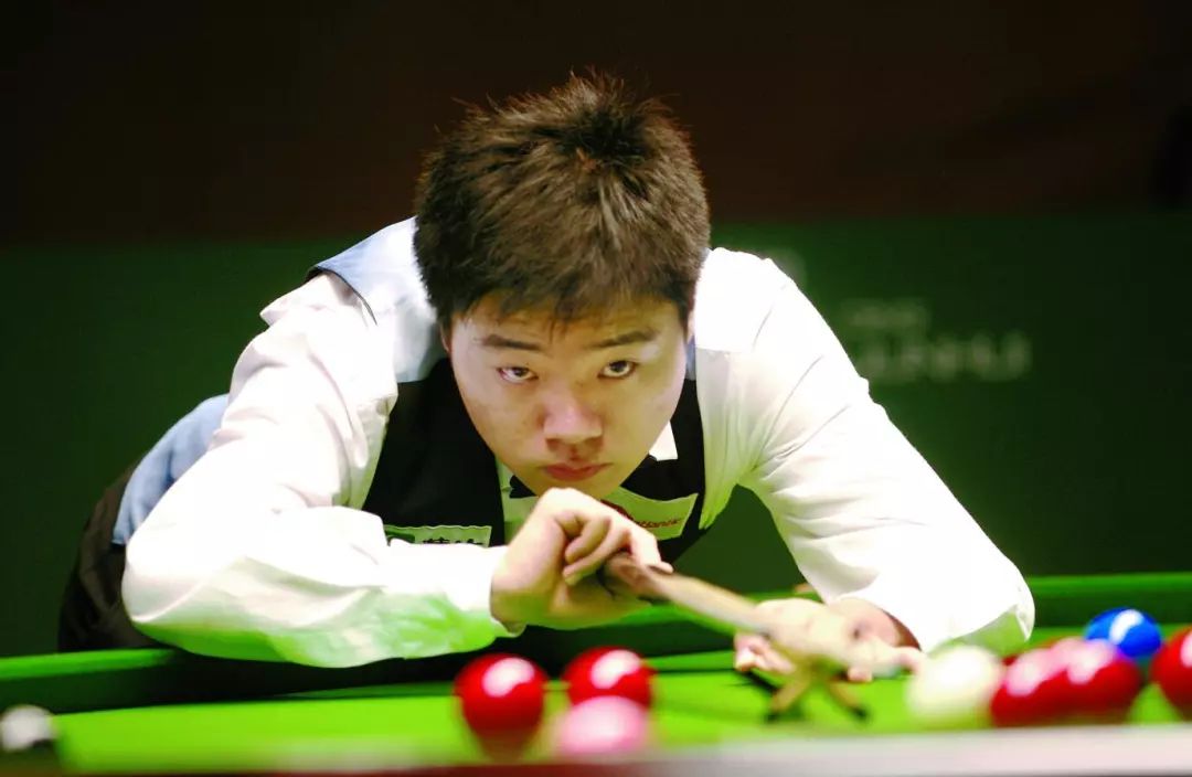 冠舞台上的 冠舞台上的