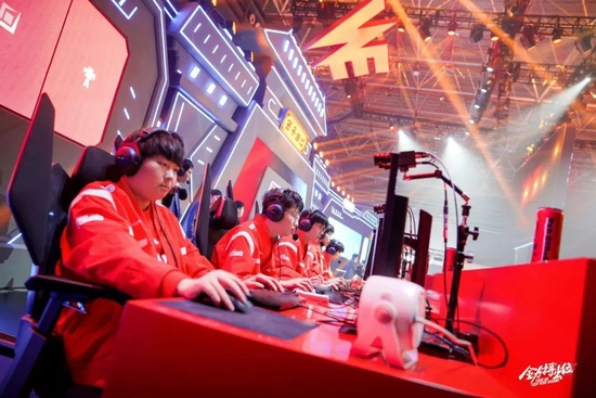 己的主场以 己的主场以