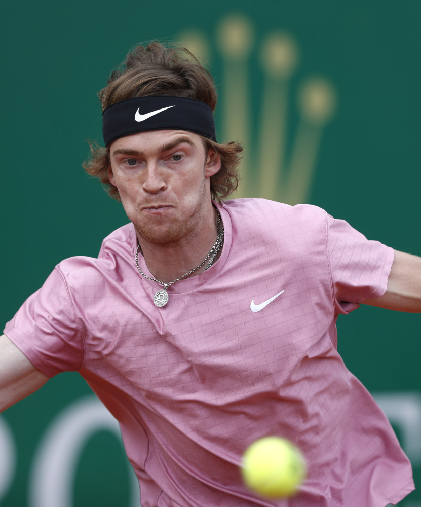 吸引盯防后 吸引盯防后